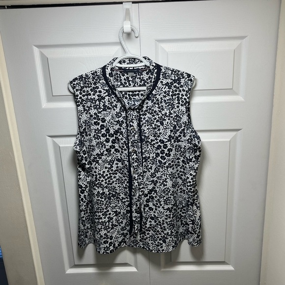 Tommy Hilfiger Navy and White Buttoned Blouse with Mandarin Collar - Picture 1 of 6